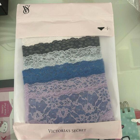 Victoria’s Secret Lace Cheeky Panties - Picture 1 of 6
